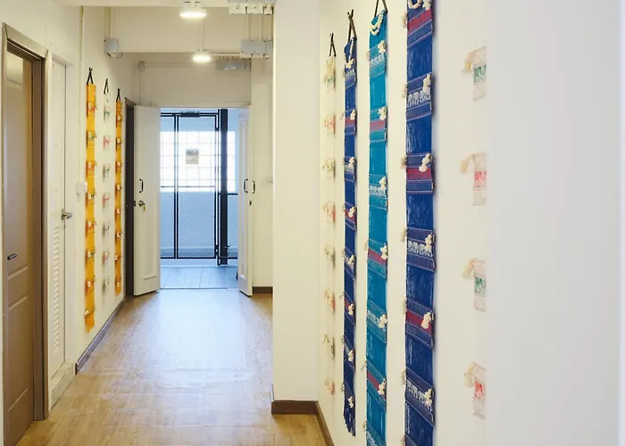 Private Full-floor Spacious 5br In China Town